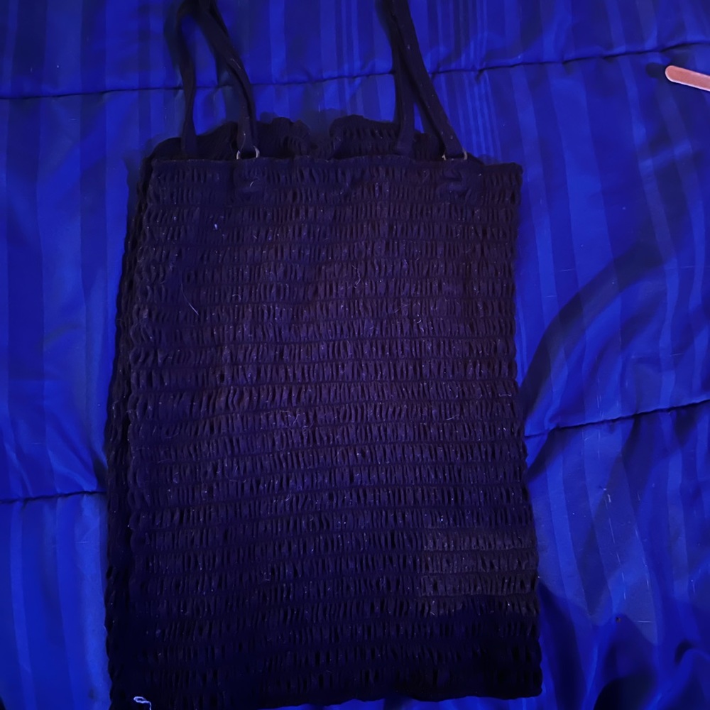 Black Soft Scrunch Shirt With Elastic